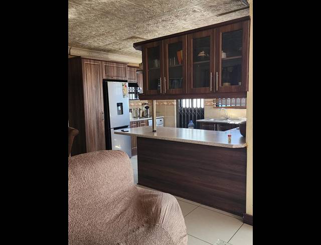 3 BEDROOM HOUSE FOR SALE IN KHAYA